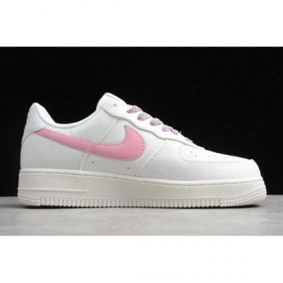 Nike Bayan Air Force 1 '07 Beyaz / Pembe Kaykay Ayakkabı Türkiye - RN93P7UR